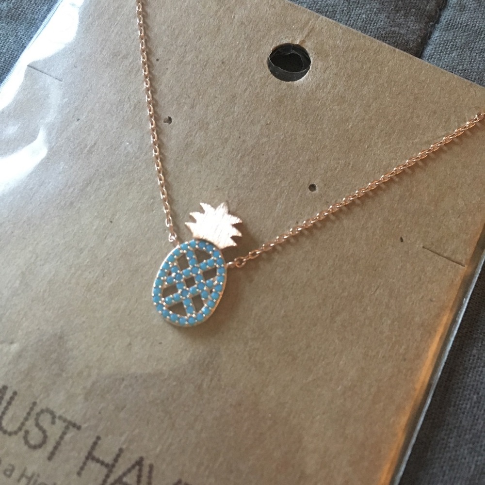 Chic Jeweled Pineapple Necklace! BRAND NEW! - Picture 2 of 2